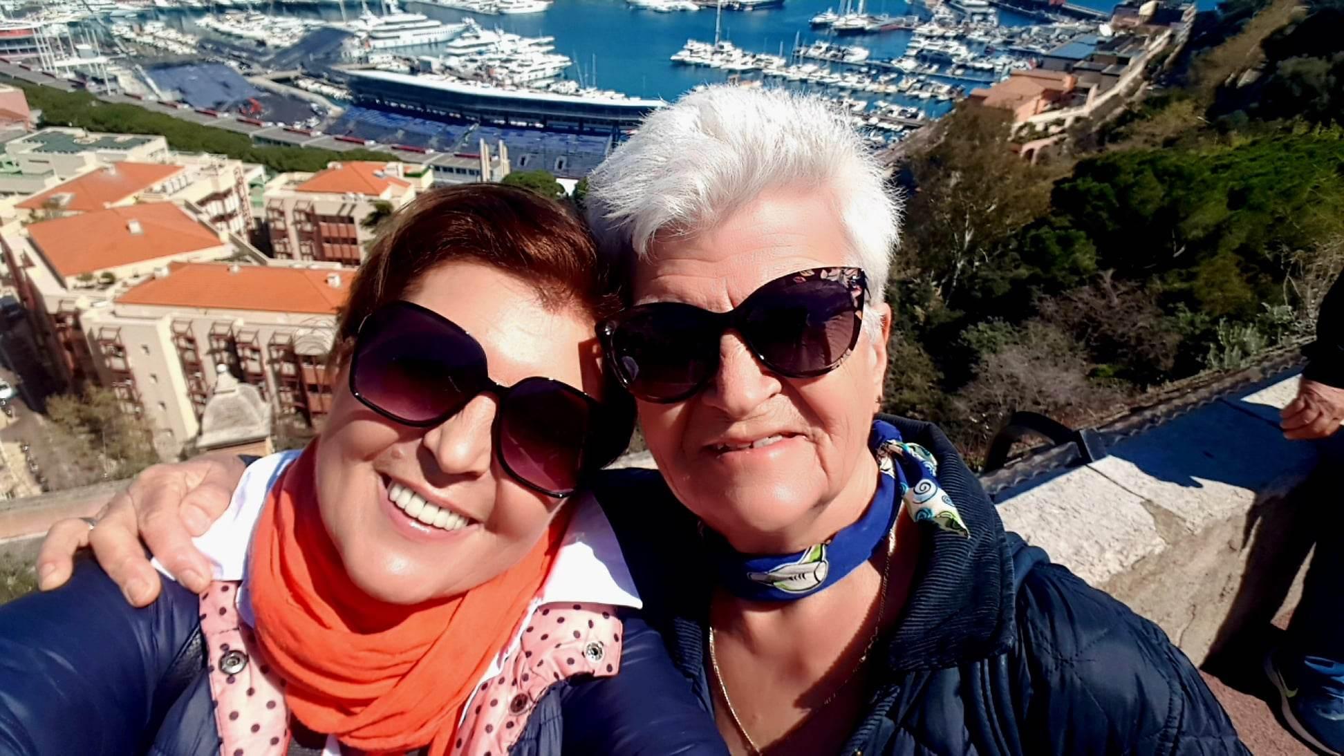 Източник на текст и картинки: https://www.facebook.com/vladinabg „ЯНИКА“ – Ново начало, Надежда и Радост за децата без слух